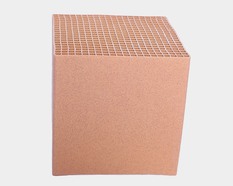 工業(ye) 蜂窩陶瓷載體(ti) 